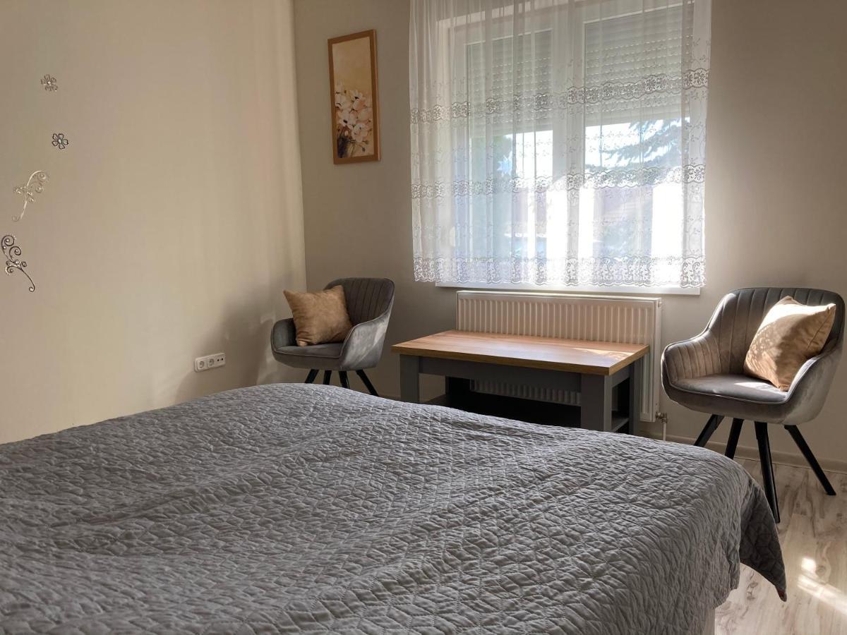 Kristaly Apartman Erlau Exterior foto
